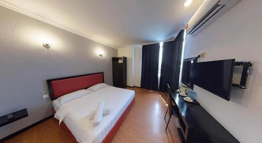 Golden Hotel Kota Kinabalu 3*,